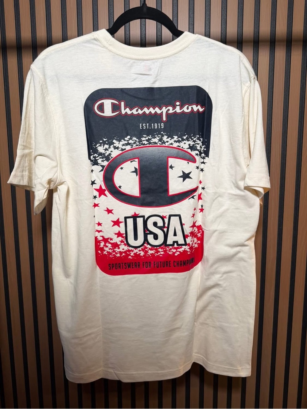 Champion Men's Cream Short Sleeve Logo Tee with Red Star Detail‎